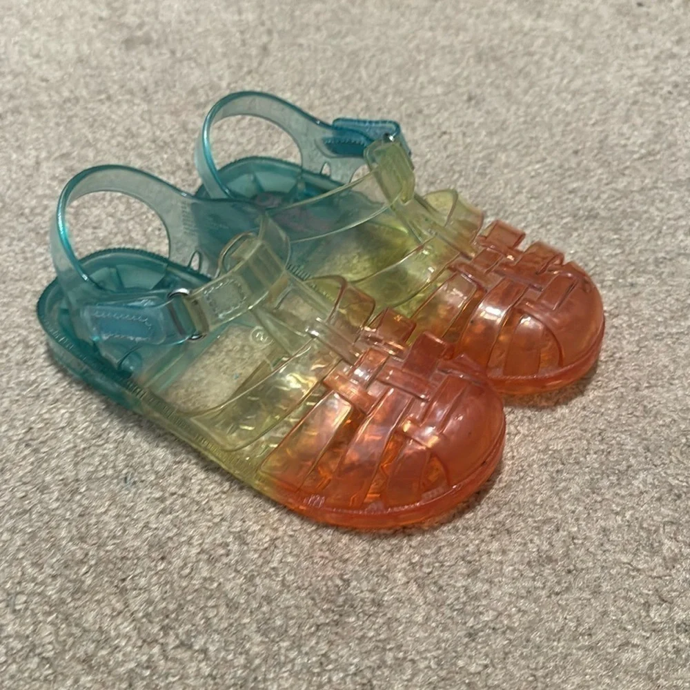Oshkosh b’gosh jelly sandal size 9